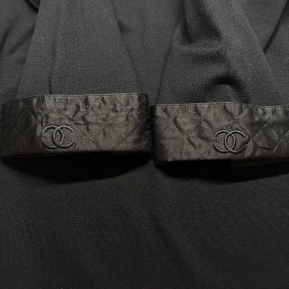 CHANEL Women Logo Cuff Top Pullover Collared Sz XL Black Sample Luxury 19-3 - Picture 5 of 13